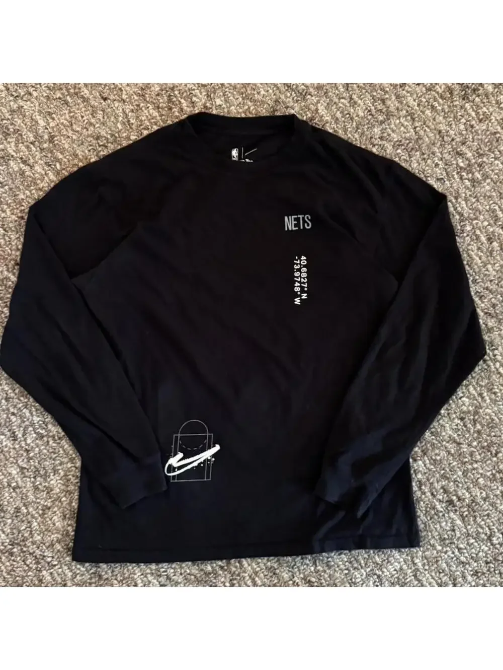 Men’s Brooklyn Nets Nike Long Sleeve Graphic T-Shirt Black Streetwear Size Small